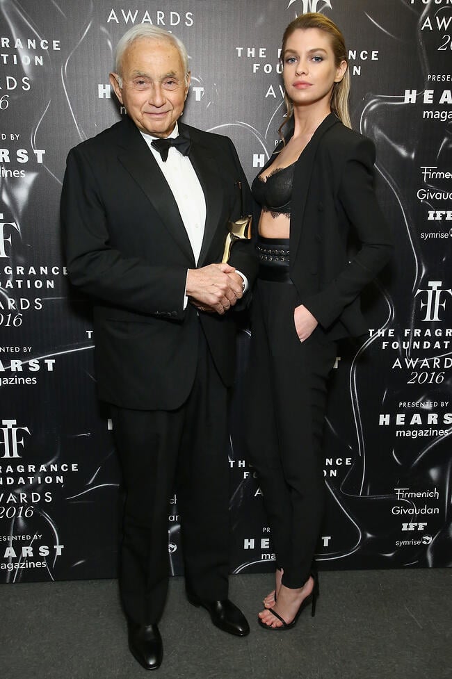 לסלי וקסנר עם הדוגמנית סטלה מקסוול (צילום: Getty Images) לסלי וקסנר עם הדוגמנית סטלה מקסוול