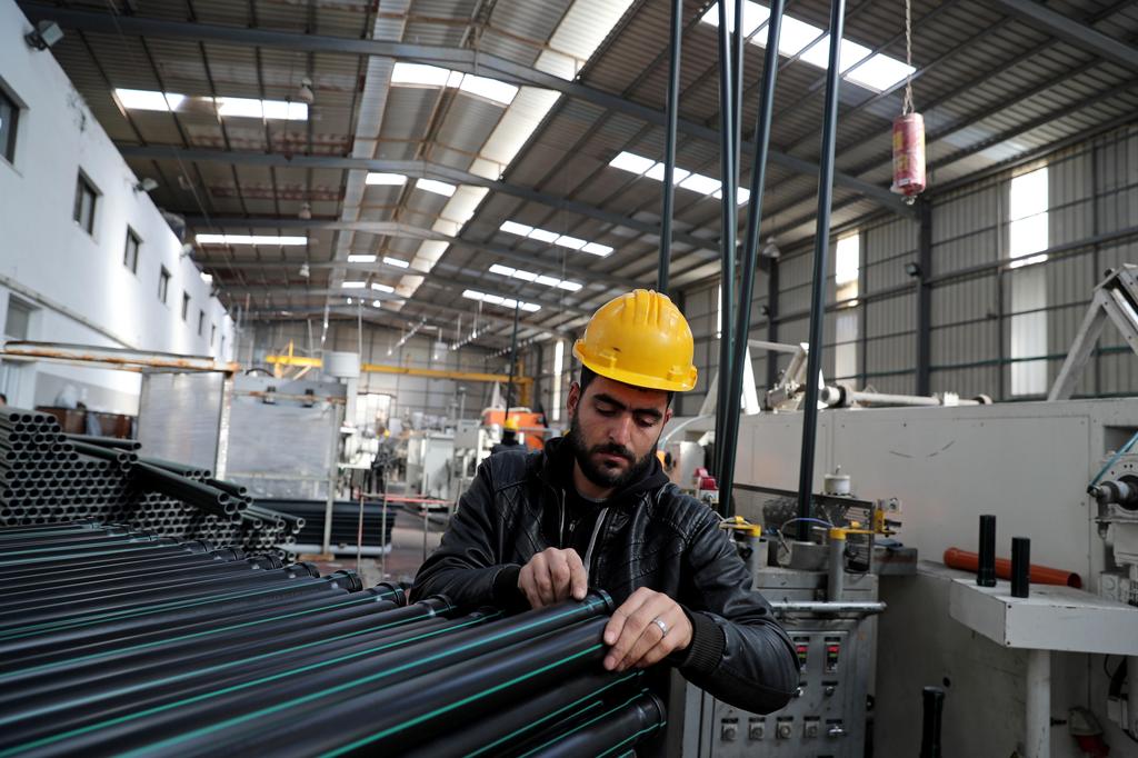 Al-Siksik factory for plastic pipes in Gaza (Photo: Reuters) Al-Siksik factory for plastic pipes in Gaza