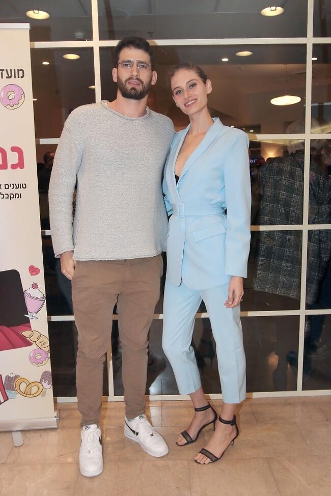 שלום גם לכם. נועם פרוסט והבעל פיג'יי