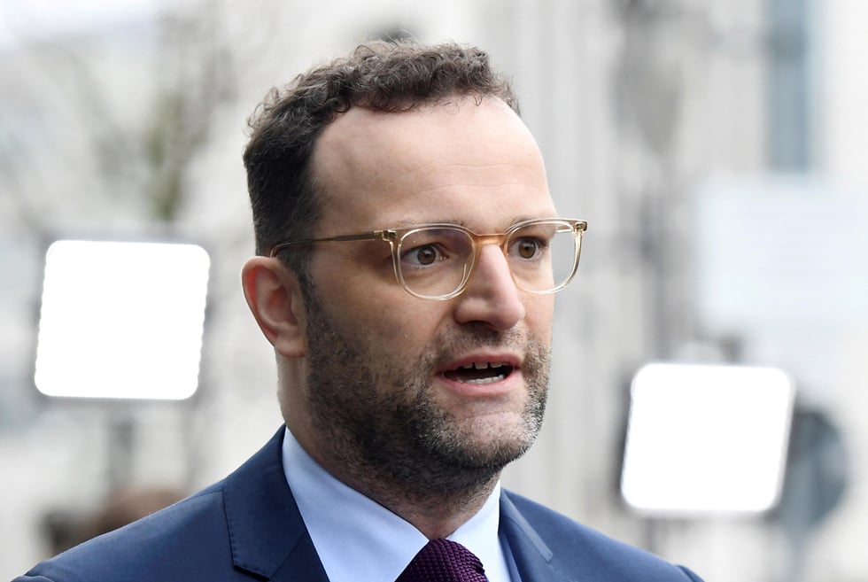 שר הבריאות הגרמני ינס שפאן. "בחלק מהמחלקות לטיפול נמרץ אוזל המקום" (צילום: רויטרס) גרמניה יורשים פוטנציאליים של אנגלה מרקל ינס שפאן