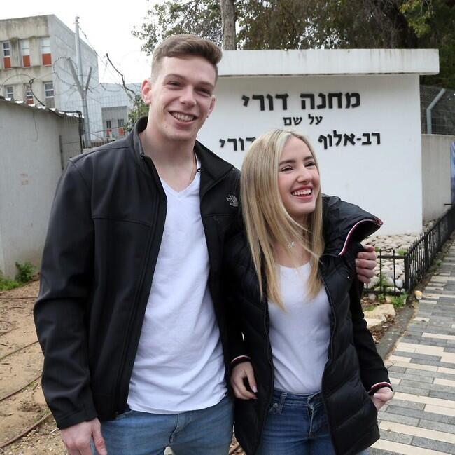רואים שהיא מתרגשת