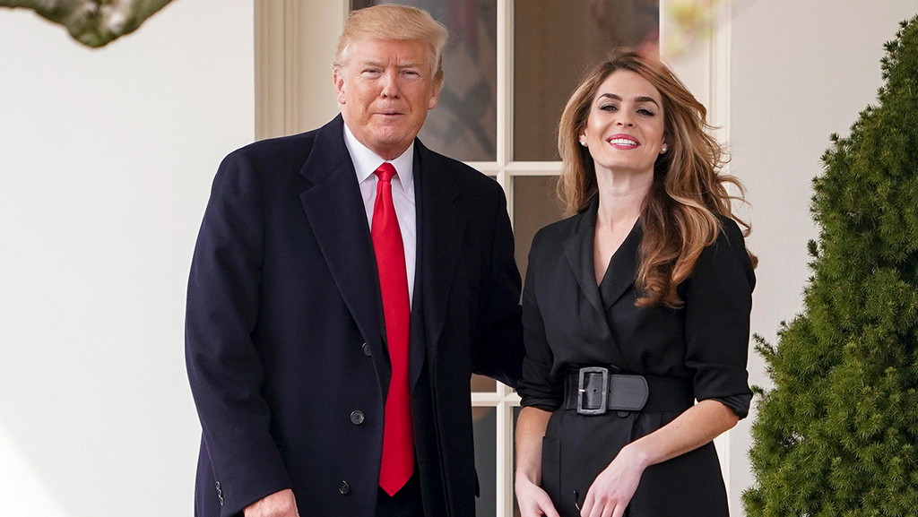Donald Trump with Hope Hicks at the White House (Photo: AP) הופ היקס היועצת של דונלד טראמפ חוזרת לבית הלבן ארה"ב