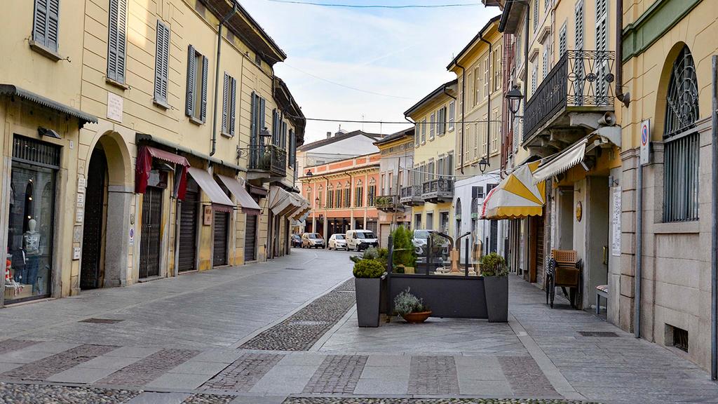 Empty streets of Italy's northern Lombardy region (Photo: EPA) מחוז לודי צפון איטליה עסקים ו מוסדות ציבוריים סגורים נגיף קורונה