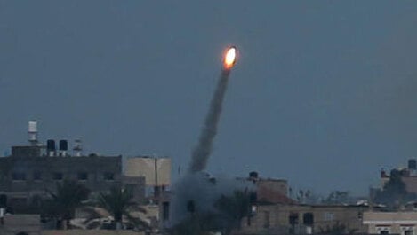 רקטות משוגרות מרצועת עזה לעבר ישראל