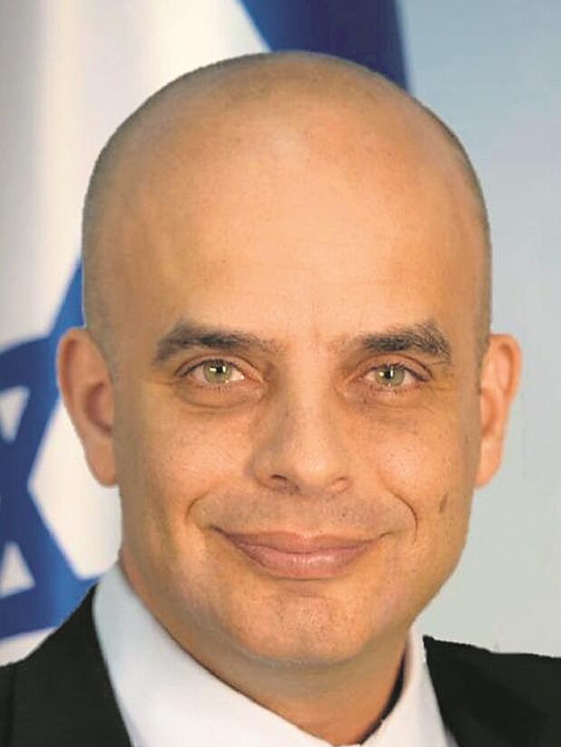 דן אלדד