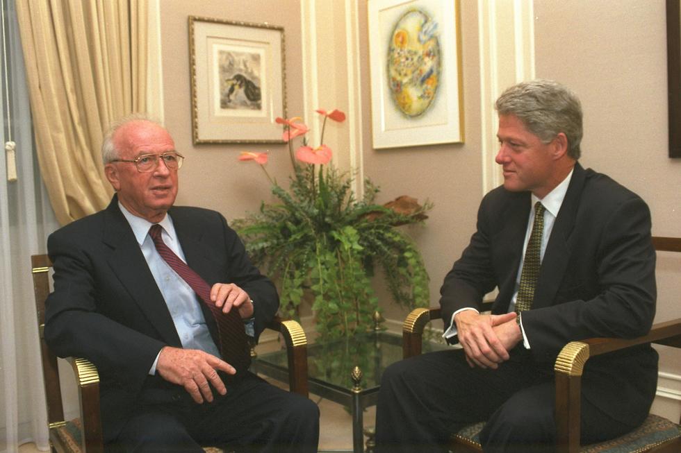 Prime Minister Yitzhak Rabin and U.S. President Bill Clinton meeting in Jerusalem in 1994 (Photo: GPO) ביל קלינטון ויצחק רבין במלון המלך דוד