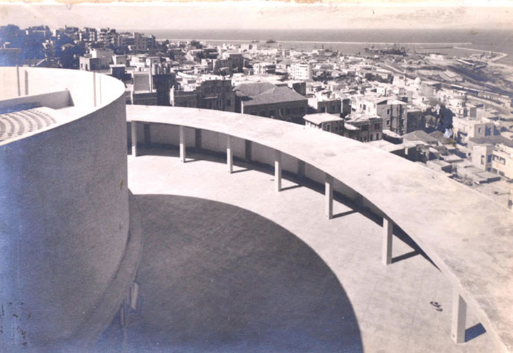 מבט על שכונת הדר וואדי סאליב מגג שוק תלפיות (צילום: אוסף משפחת גרשטל באדיבות צ'יקו גרשטל) מבט על שכונת הדר וואדי סאליב מגג שוק תלפיות