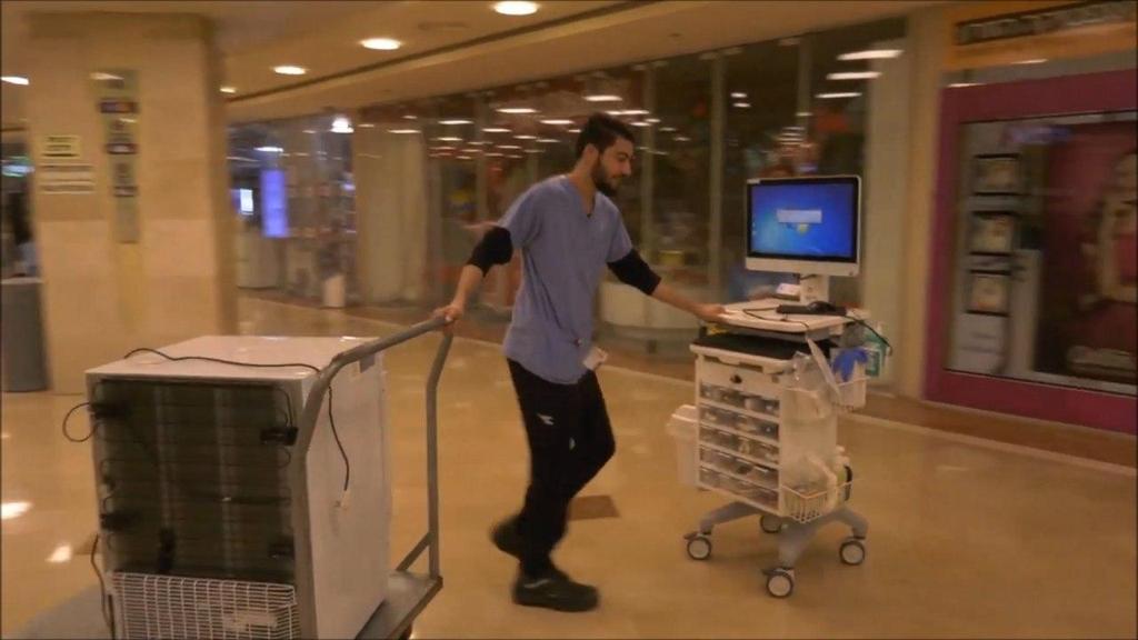 Medical staff at quarantine compound in Rambam Medical Center (Photo: Rambam Medical Center) מחלקה בידוד קורונה