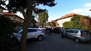 חשד לרצח בלוד: גבר הוכה למוות באבנים, אישה נפצעה קשה
