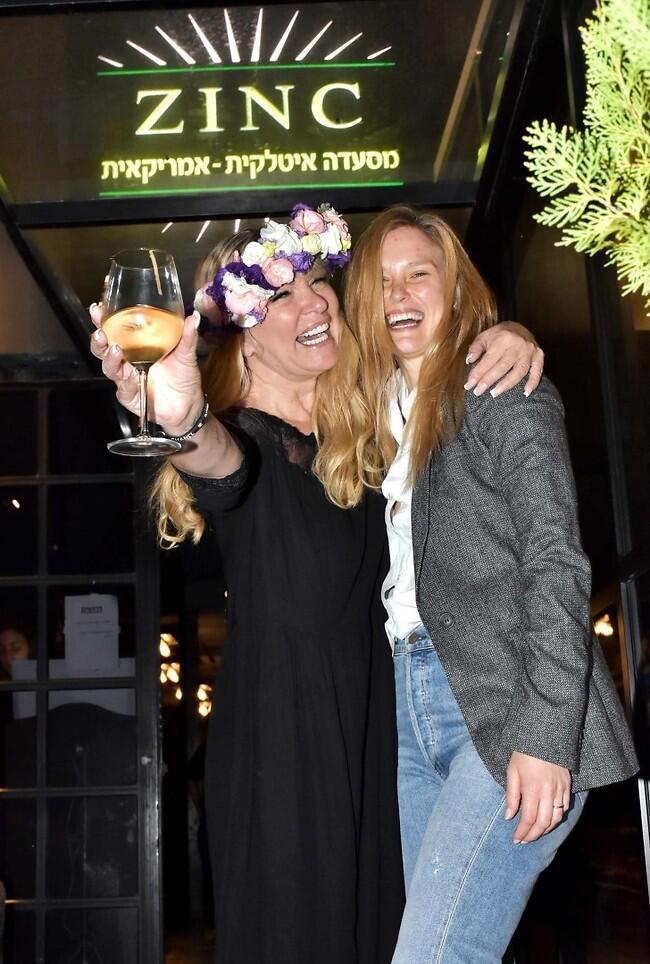 משפחה לפני הכל. בר וציפי רפאלי