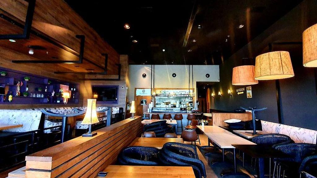 A Sderot restaurant was empty of patrons (Photo: Roee Idan) שדרות - סושי מוטו
