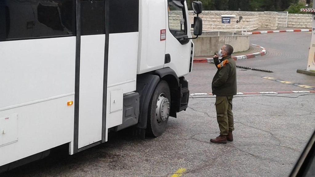 The group of Chabad members were transported from Ben-Gurion Airport to quarantine in Jerusalem מלונית של אנשי חב"ד בי-ם