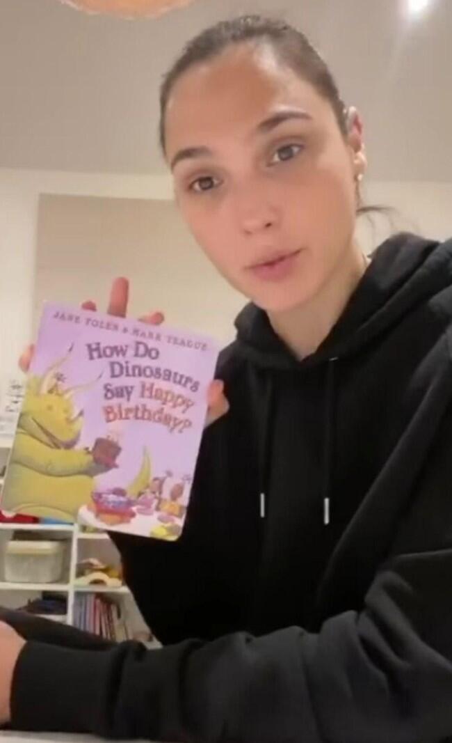 כוכבת על! גל גדות (צילום: אינסטגרם) כוכבת על! גל גדות