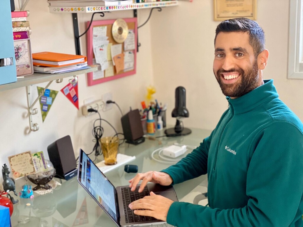 Israelis are working remotely, like many others around the world עידן שמחוני