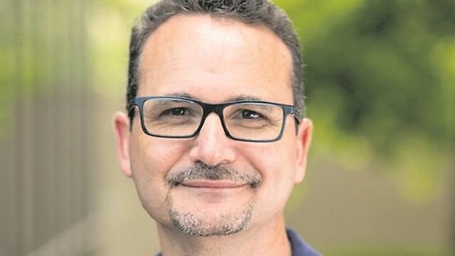 ''פתאום אנשים מתחתנים בזום, ומסיבות ולימודים. זה לא יימשך תמיד''. עודד גל (צילום: יח"צ) ''פתאום אנשים מתחתנים בזום, ומסיבות ולימודים. זה לא יימשך תמיד''. עודד גל