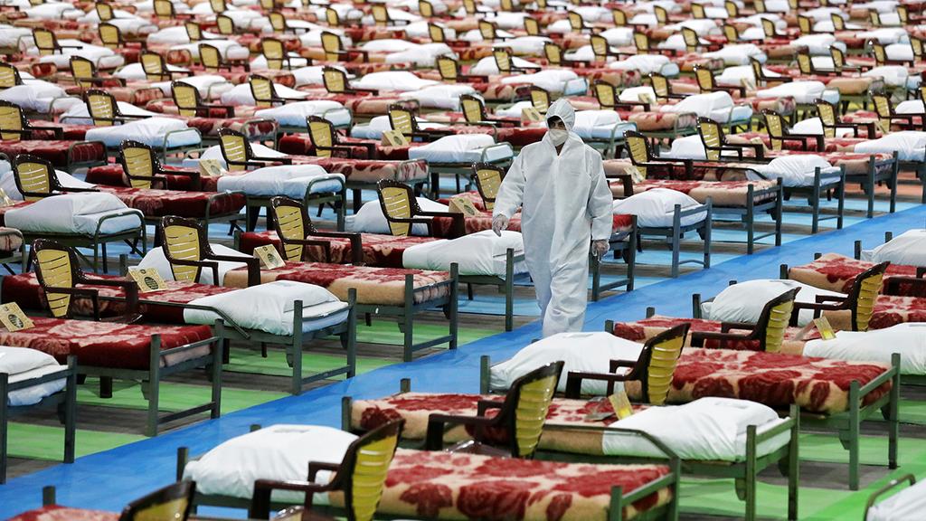 Field hospital for coronavirus patients in Iran (Photo: AP) נגיף קורונה איראן טהרן בית חולים שדה 2,000 מיטות