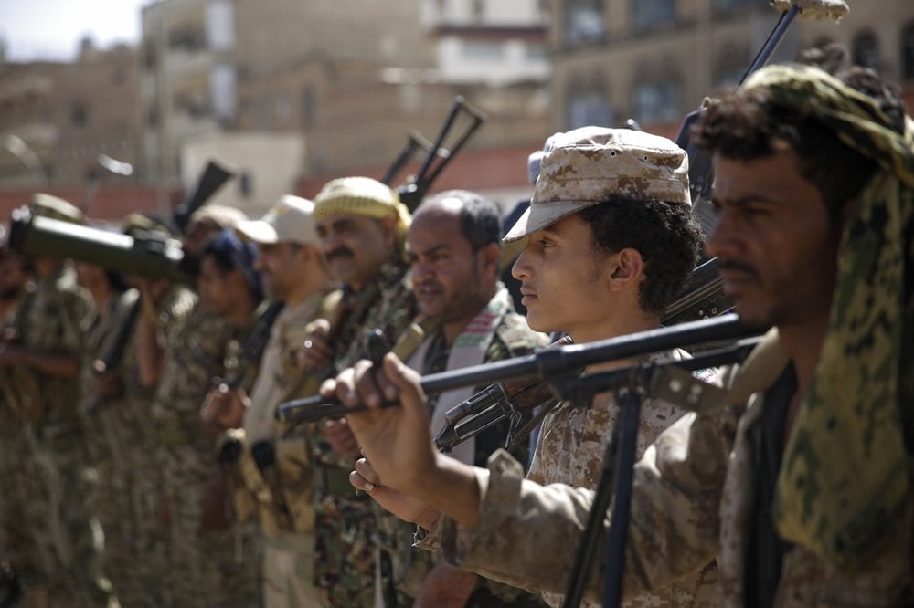 Houthi rebel fighters display their weapons in Sanaa, Yemen (Photo: AP) Houthi rebel fighters display their weapons during a gathering aimed at mobilizing more fighters for the Iranian-backed Houthi movement, in Sanaa, Yemen.