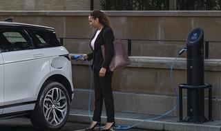 ריינג' רובר איווק PHEV