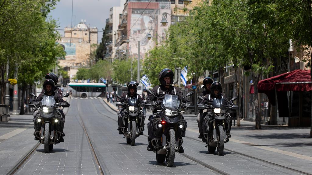 Jerusalem District's Yasam Motorcycle Unit patrolling the capital's streets (Photo: Amit Shabi ) יס"מ ירושלים