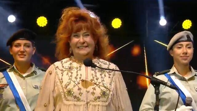 ציפי שביט. ''פסגת הפסגות בעיניי'' (צילום: אולפני הרצליה) ציפי שביט. ''פסגת הפסגות בעיניי''