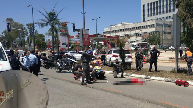 The scene of a suspected terror attack in Kfar Sava on Memorial Day 