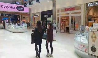 קניון מלחה בירושלים בצל הקורונה