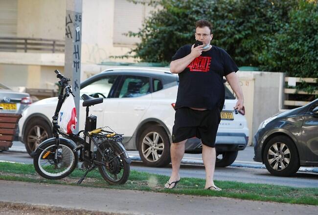 במראה הזרוק (צילום: מוטי לבטון) במראה הזרוק