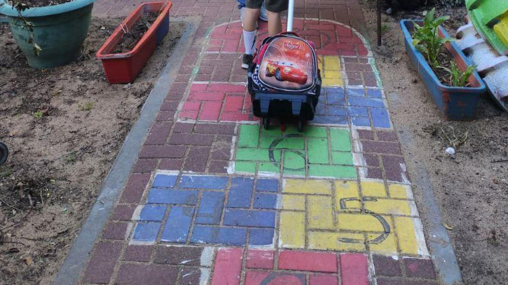 חוזרים לגנים (צילום: דוברות עמק חפר) חוזרים לגנים בעמק חפר