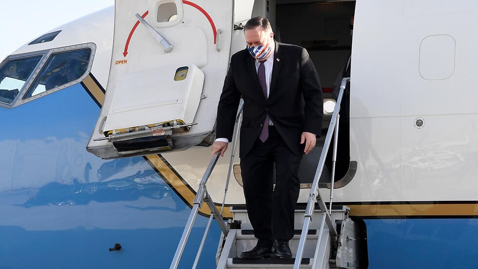 Pompeo lands in Israel (Photo: Mati Shtern ) מזכיר המדינה האמריקאי מייק פומפאו נוחת בישראל