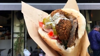 פתוח לטייק אווי למרות ההנחיות