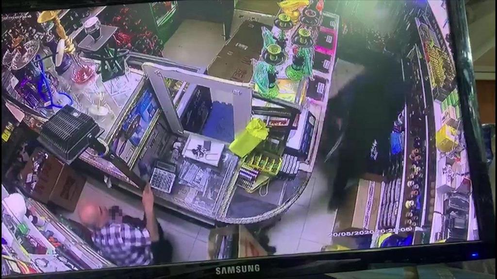 Security cameras catch the incident in Shuafat תיעוד הירי לעבר אב ובנו במחנה הפליטים שועפט