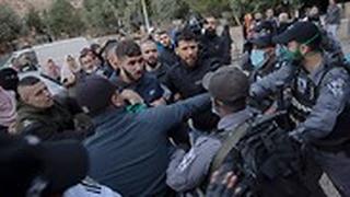 התפרעויות של מתפללים מחוץ למסגד אל אקצה
