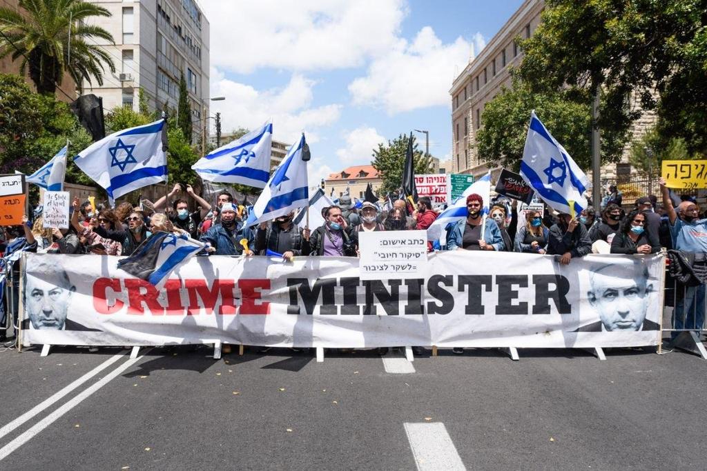 הדגלים השחורים (צילום: שלו שלום ) הדגלים השחורים