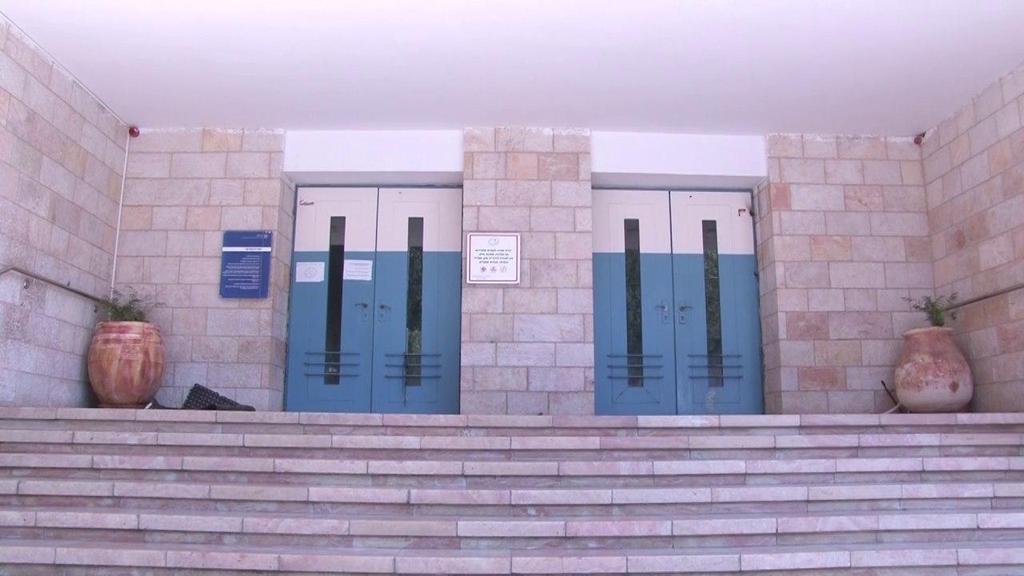 The Gymnasia Rehavia High School in Jerusalem was closed due to an outbreak of coronavirus (Photo: Alex Gamburg) בגימנסיה העברית בירושלים נשלחו תלמידים לבידוד מחשש להדבקה בקורונה