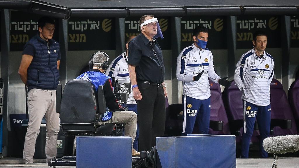 Tel Aviv Mayor, Ron Huldai in Bloomfield stadium (Photo: Oz Moualem) רון חולדאי