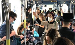 עומסים כבדים ברכבת הקלה בירושלים בצל נגיף הקורונה