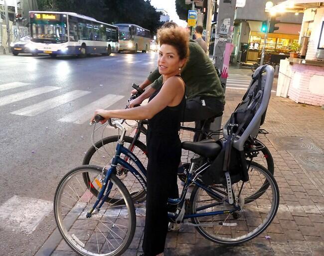 תמיד נראית טוב