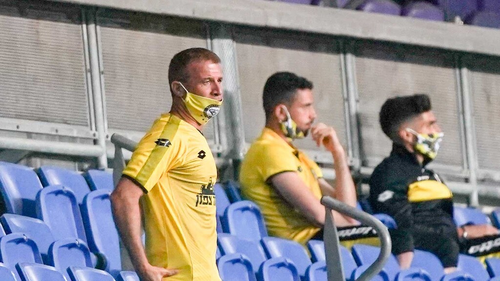 מתוסכל מהמצב. סגל (צילום: ראובן שוורץ) אייל סגל