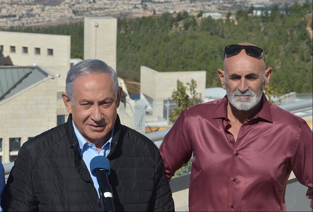 ארכיון דוד אלחייני בנימין נתניהו ב אלון שבות