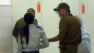 קצינים בבית החולים