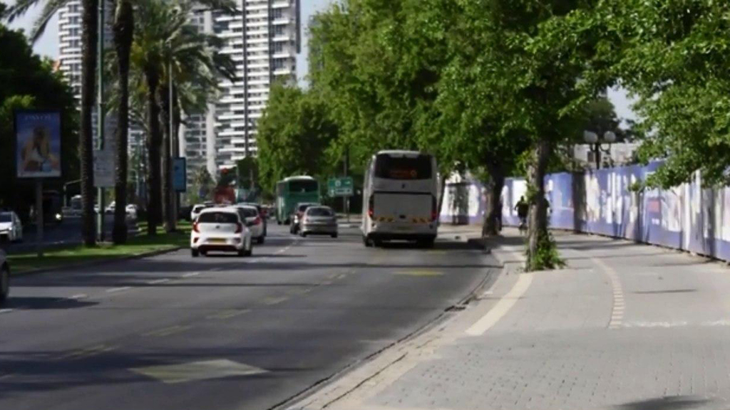 נתיב תחבורה ציבורית בתל אביב. "הרשויות צריכות להבין שאם לא יסיטו משאבים לעולם של תחבורה בת-קיימא הן יביאו את הכאוס התחבורתי לעריהן" (צילום: אבי חי ) הנת"צ בדרך נמיר