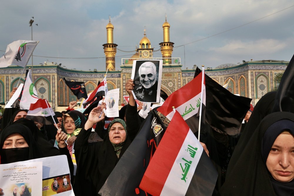 Shiite Muslims demonstrate over the U.S. airstrike that killed Iranian Revolutionary Guard Gen. Qassem Soleimani (Photo: AP) Shiite Muslims demonstrate over the U.S. airstrike that killed Iranian Revolutionary Guard Gen. Qassem Soleimani
