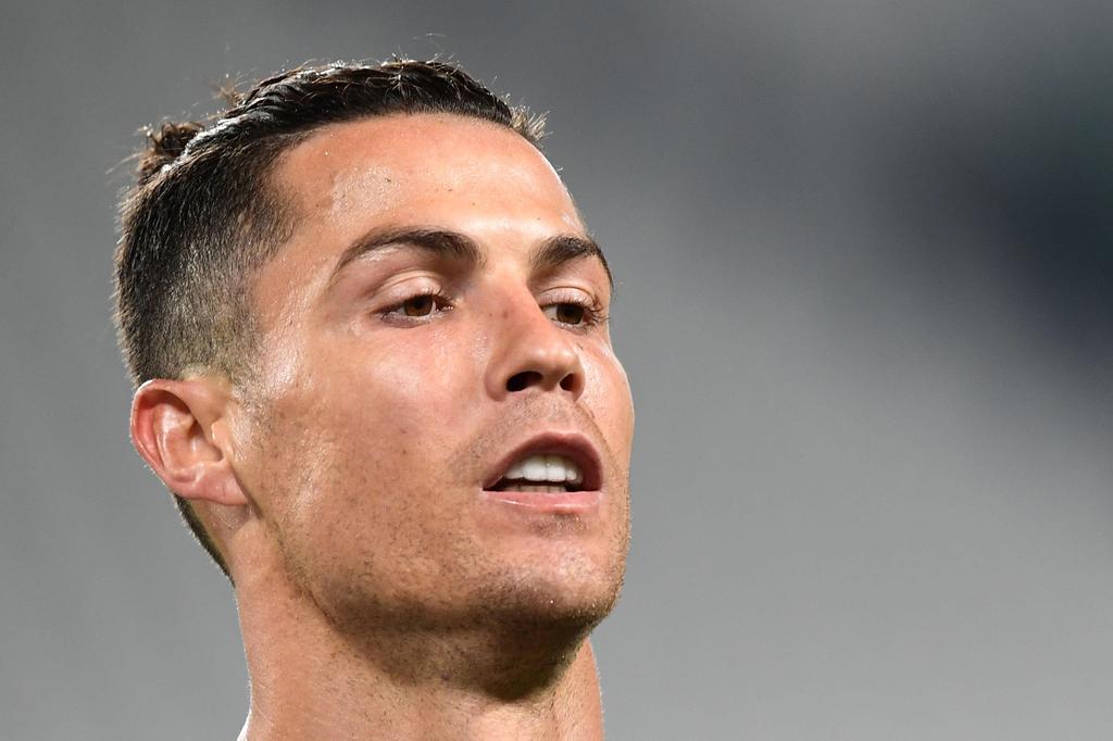 ומאוכזב אחרי ההחמצה (צילום: AFP) רונאלדו מאוכזב