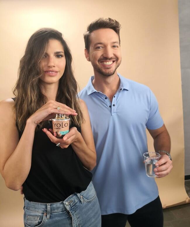 יש אהבה יש קמפיין. דניס והדר קוצרים את פירות התהילה