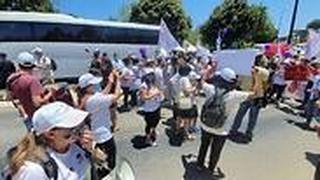 הפגנת עובדים ועובדות סוציאליות מול משרד האוצר בירושלים