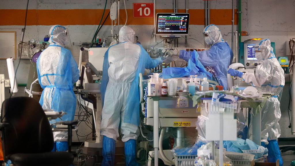 מחלקת קורונה בשיבא (צילום: AFP) מחלקת קורונה בשיבא
