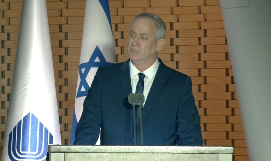 "לא מאמין שהממשלה הזו שורדת". בני גנץ (צילום: ניידת שידור ses) בני גנץ