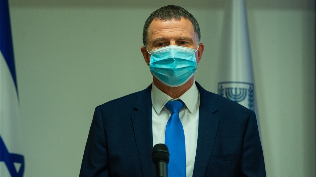 "הקו האדום" של אדלשטיין - 2,000 חולים ביממה (צילום: שלו שלום) יולי אדלשטיין