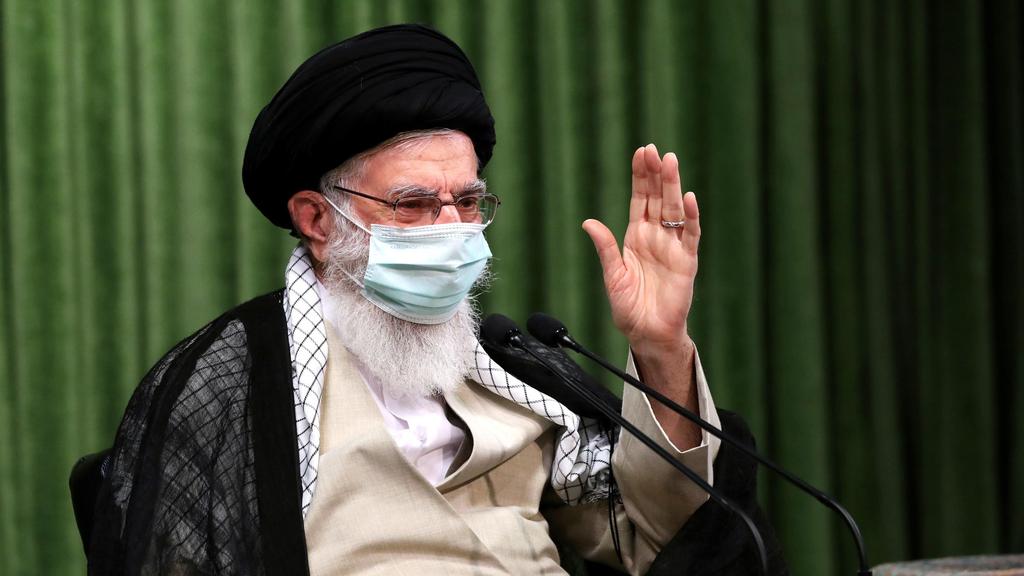  Supreme Ayatollah Ali Khamenei