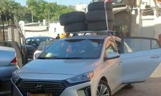 הרכב לפני ההפגנה 